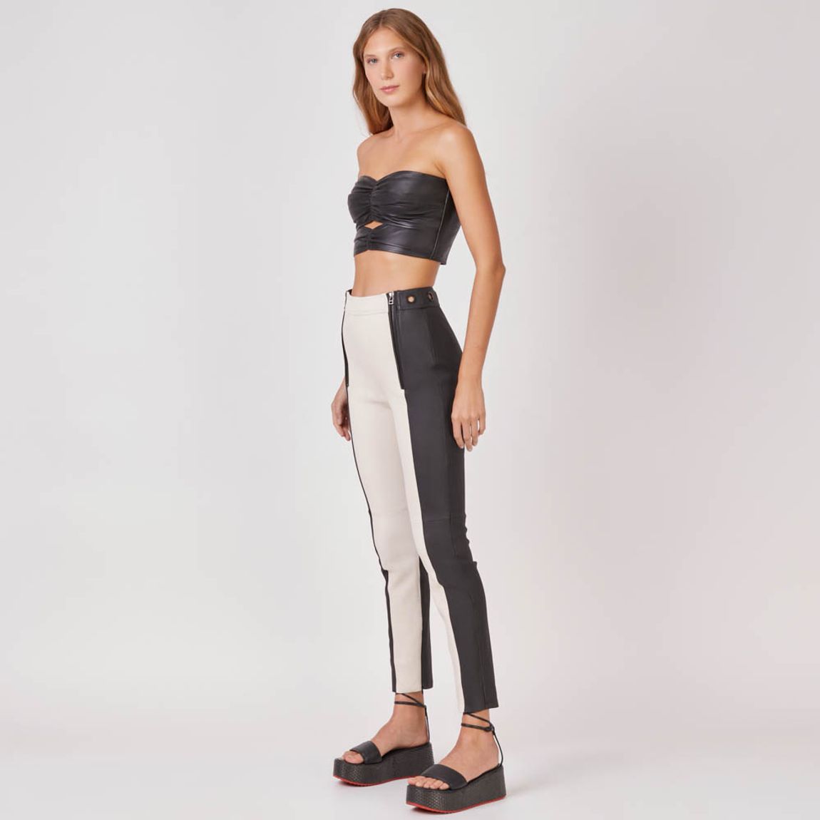 Calça Couro Stretch Ziah