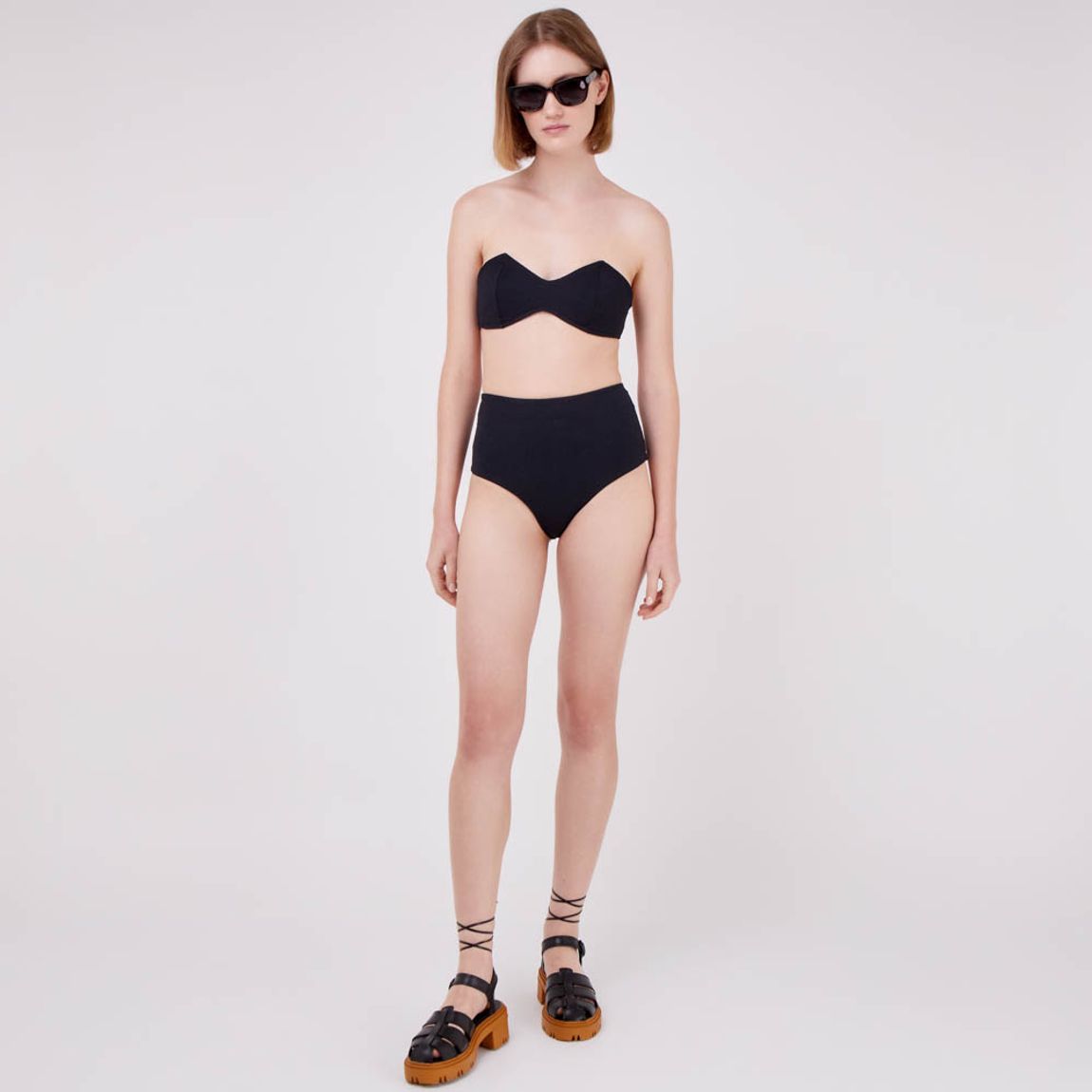 Top Bia / Hotpants Mariana August