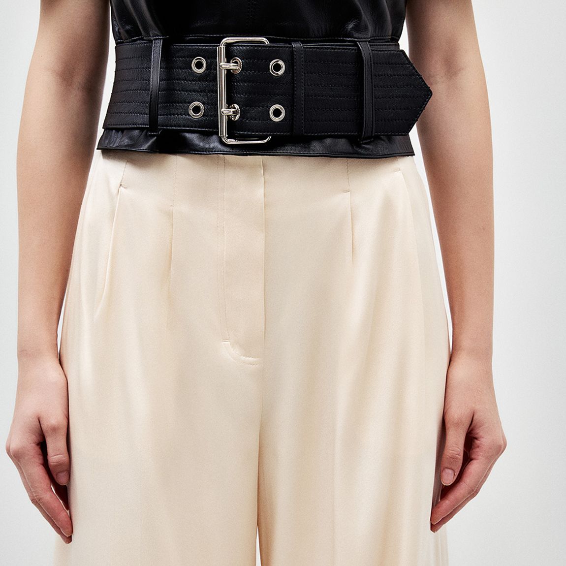 Calça Cetim Heavy Isis