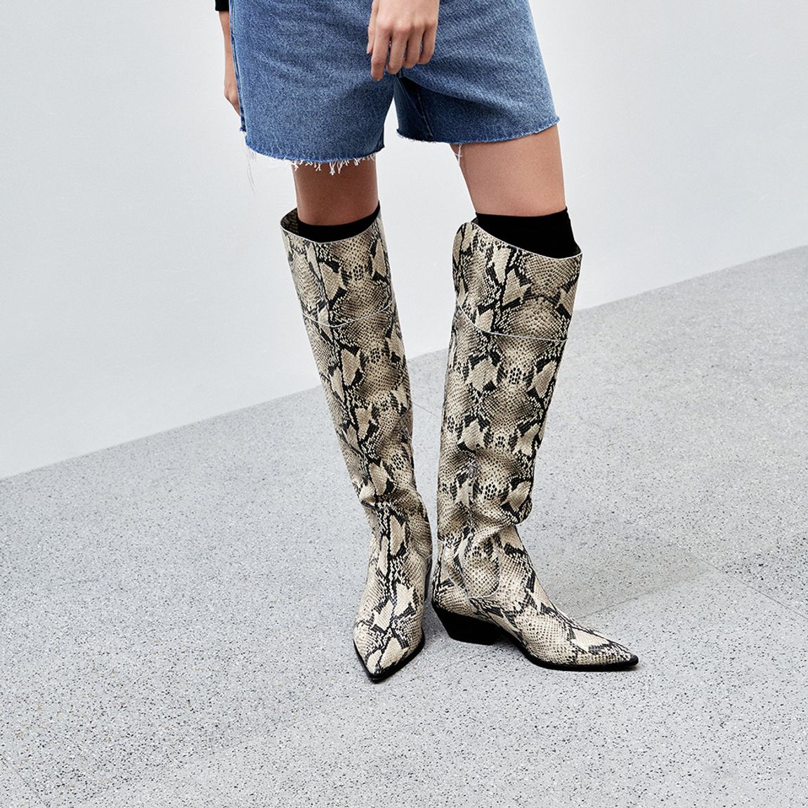 Bota Couro Python Aline