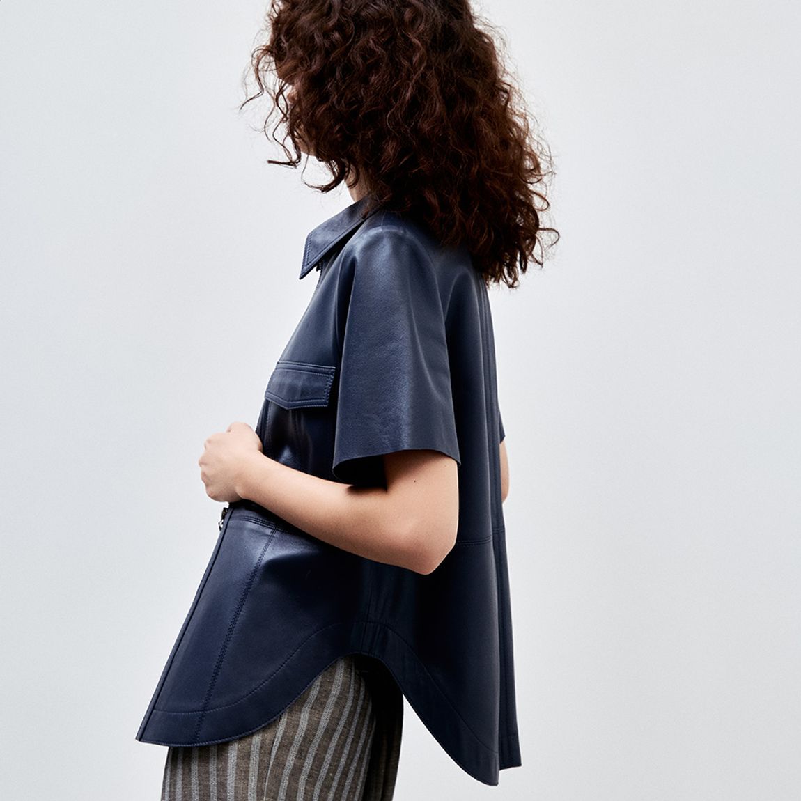 Camisa Couro Bolsos Lily